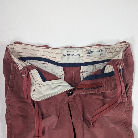 Abercrombie Shorts Youth Size 14 Faded Red (30 Waist) Flat Front Chino - Picture 8 of 11